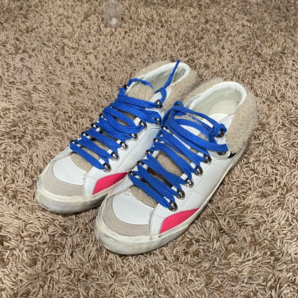 Marc Fisher Merin Sneakers